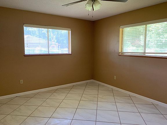 4th image of 2030 Ammie St