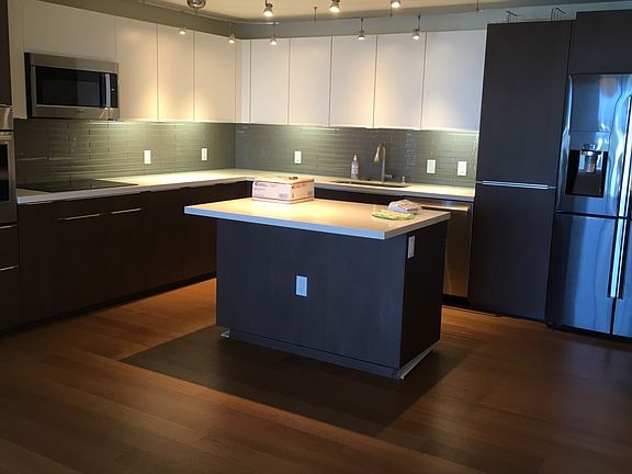 2nd image of 888 Kapiolani Blvd #1107