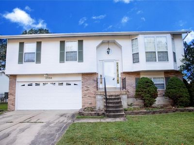 2330 Bay Dr, Imperial, MO, 63052
