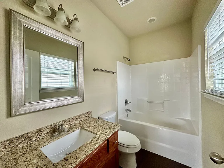 3508 S 4th St — Photo 13