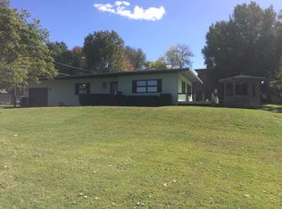 12 Mariposa Ct, Palmyra, MO 63461