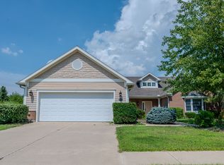 8194 Course View Dr, West Chester, OH 45069