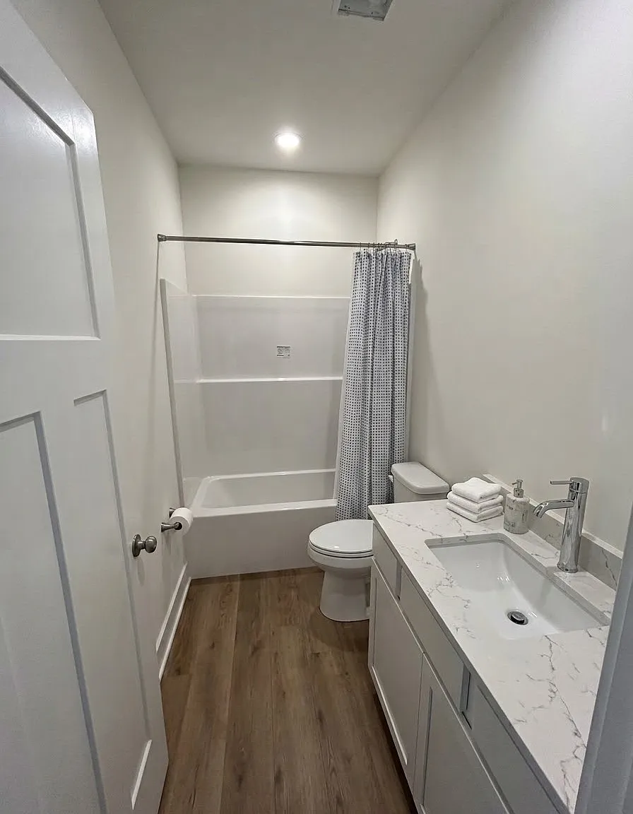 3 bed, 1250 sqft, $1,525 — Photo 4