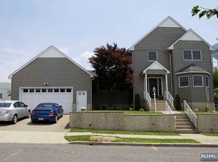 611 Jefferson St, Carlstadt, NJ 07072