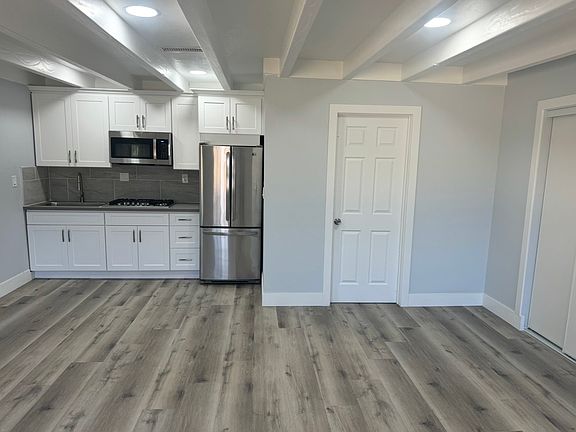 3rd image of 17390 Holly Dr #B