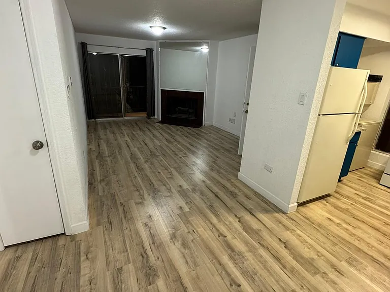 9350 Country Creek Dr #49 — Photo 4