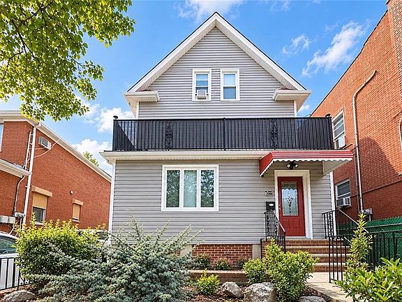 3rd image of 2064 W 10th St