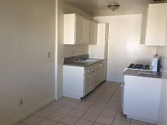 5th image of 5224 Canoga St APT 3