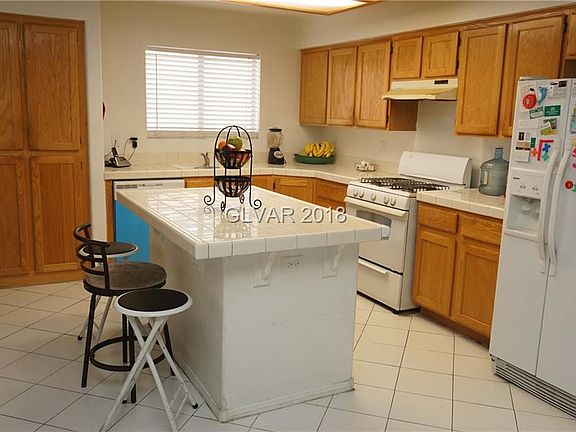 2nd image of 6582 Jordan River Dr