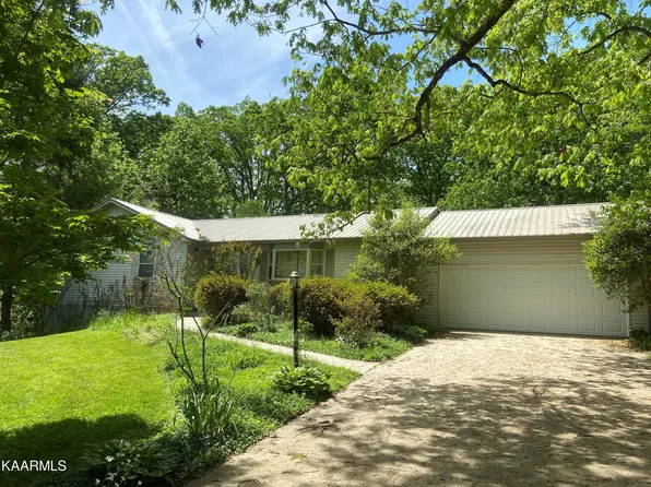 54 Peterson Ln, Sparta, TN 38583