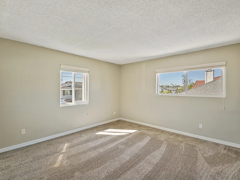 1909 Harriman Ln #1 — Photo 16