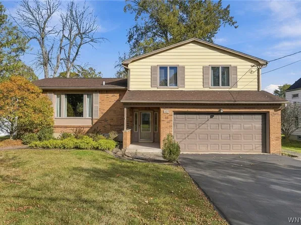 421 Bauman Rd, Williamsville, NY 14221