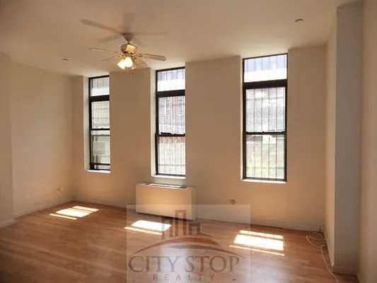Rented by City Stop Realty | media 23