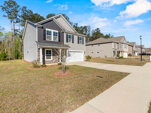 3rd image of 110 Ridge Circle Dr