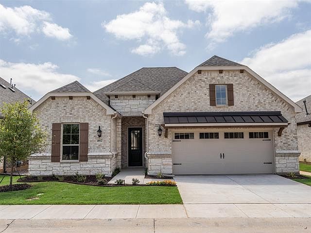1st image of 4012 Lago Vista Ln