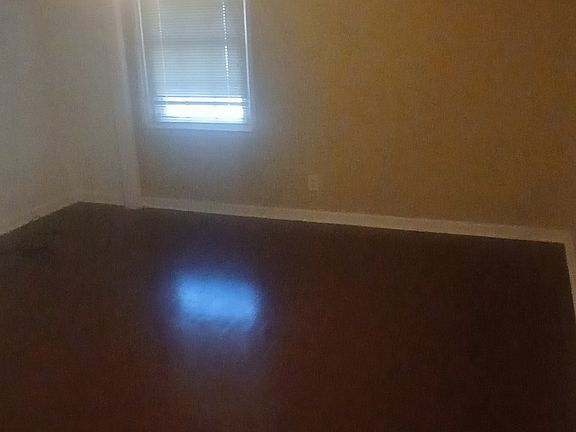 4th image of 3615 Audubon Rd