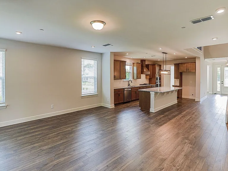 5032 Ozment Dr — Photo 19