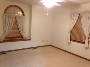 1330 Cove St NW, Uniontown, OH