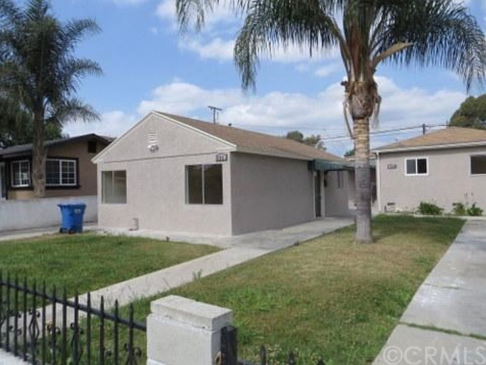 1st image of 11209 Virginia Ave #1