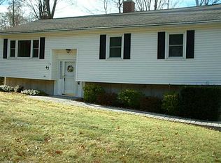 45 Rimmon Hill Rd, Beacon Falls, CT 06403