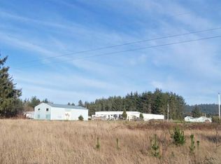 325 Minnesota Ave, Crescent City, CA 95531