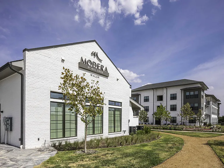 Pet-friendly community with pet spa and pet park