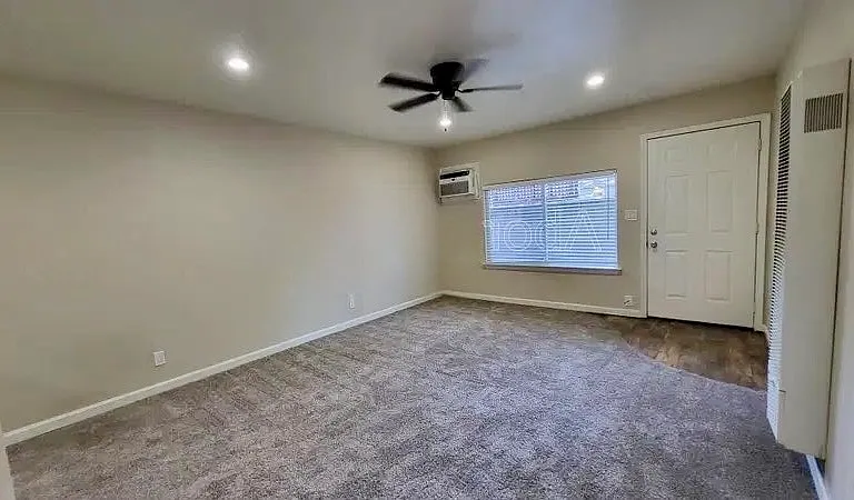 3738 4th Ave #9 — Photo 9