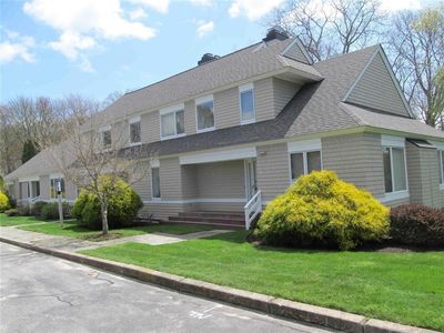 13 Whitney Ct #17, Narragansett, RI, 02882