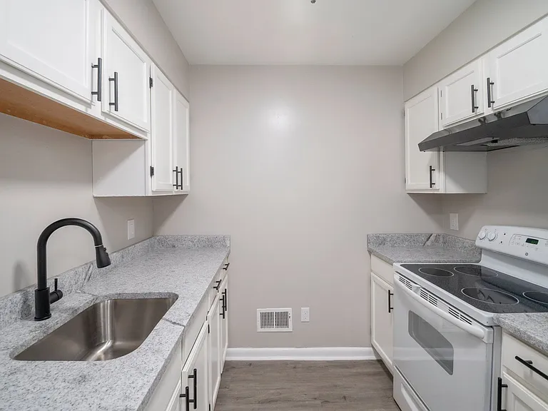 610 N Arlington Ave #A — Photo 18