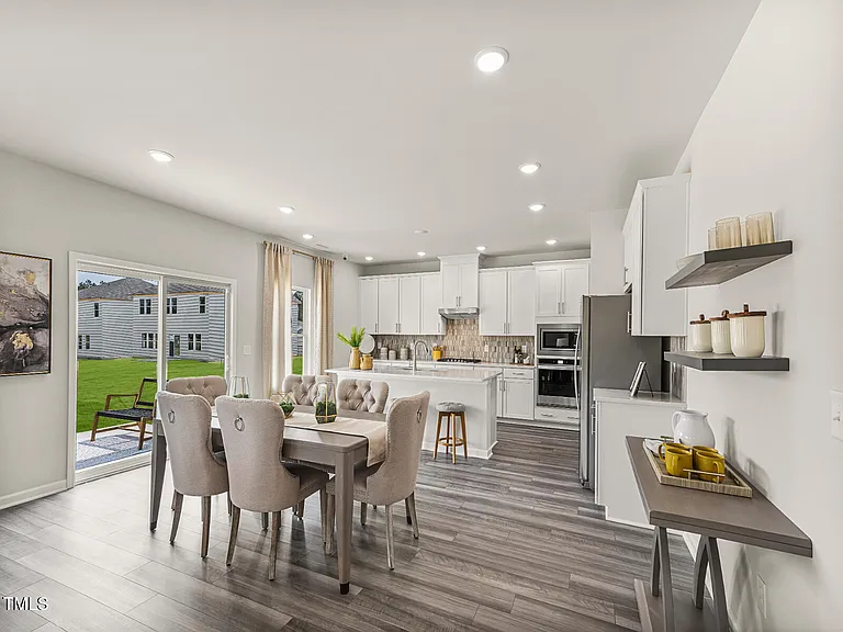 1201 Winding Spring Dr — Photo 3