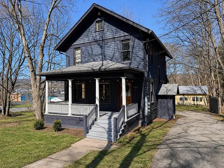 604 Spencer Rd #1 — Photo 40