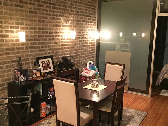 4th image of 2800 5th Ave #128