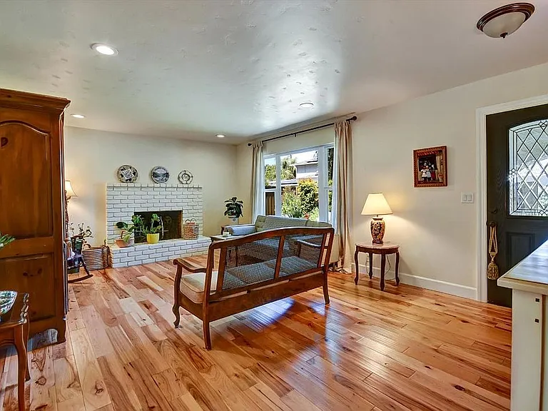 15135 La Rocca Ct — Photo 3