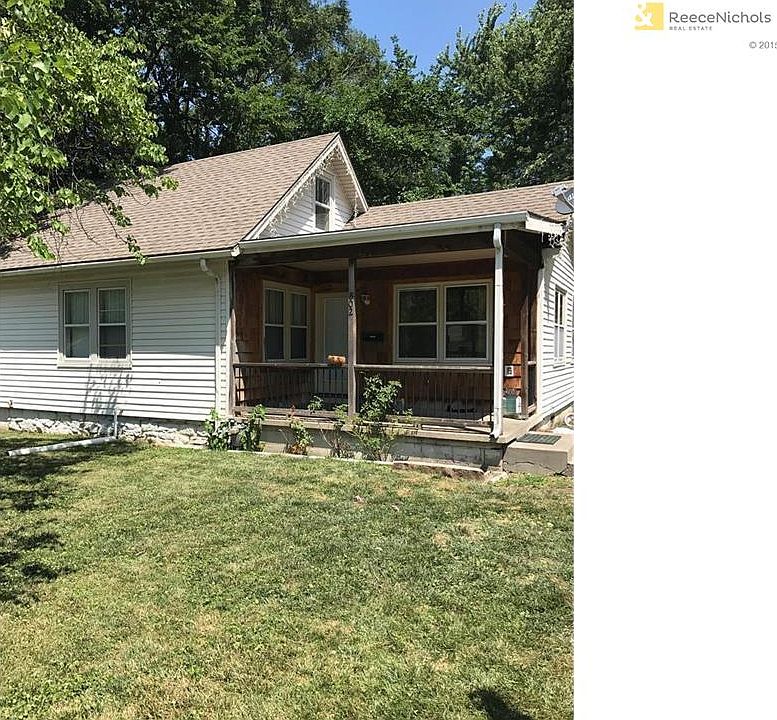 Cute home, quiet neighborhood, 4 bed                     2 bath