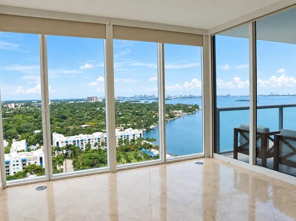601 NE 36th St APT 2004, Miami, FL 33137