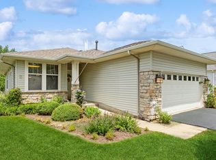 12618 Oak Grove Dr, Huntley, IL 60142