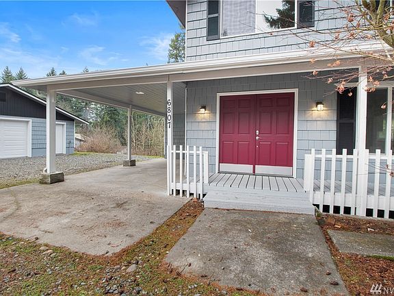 Covered Front Porch & Carport!