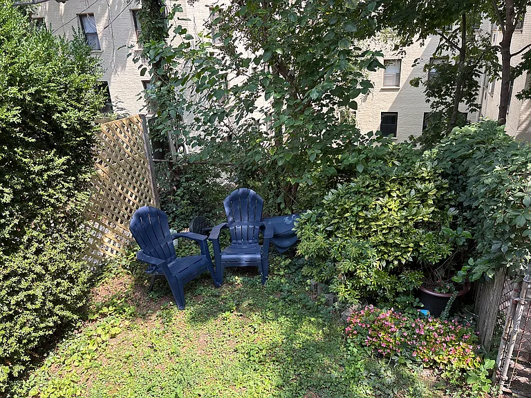 2728 Cortland Pl NW — Photo 12