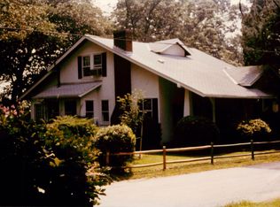 7870 Southdown Rd, Alexandria, VA 22308