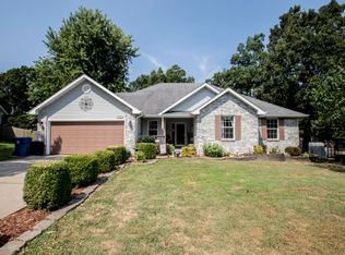 719 N Dogwood St, Strafford, MO 65757