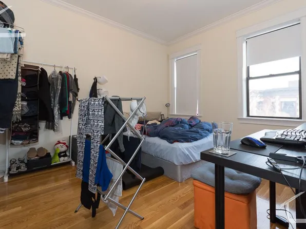 76 Quint Ave, Allston, MA