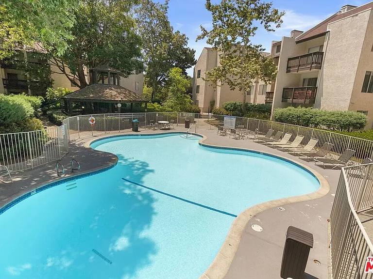 12309 Summertime Ln — Photo 33