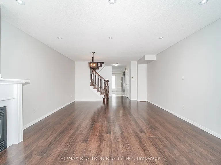 22 Webbford St — Photo 6