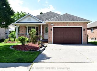 578 Wellington St, Saint Thomas, ON N5R 6E1