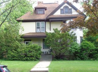 Student Housing, Dekalb, IL 60115