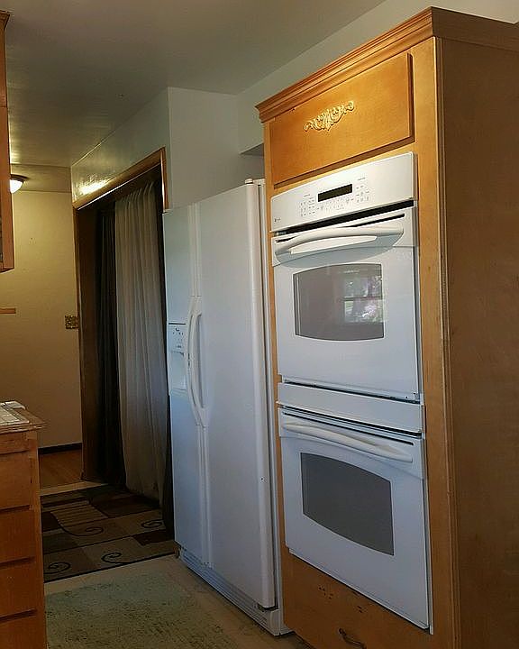 double oven and fridge