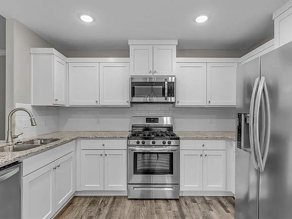 4th image of 1704 S 11th Pl
