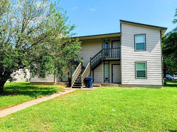 712 Wellesley Ct APT D