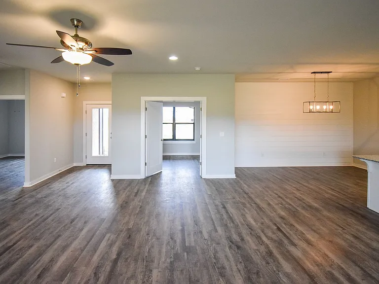 340 N Otoe St — Photo 5