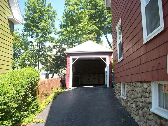 3rd image of 22 Mystic Ave